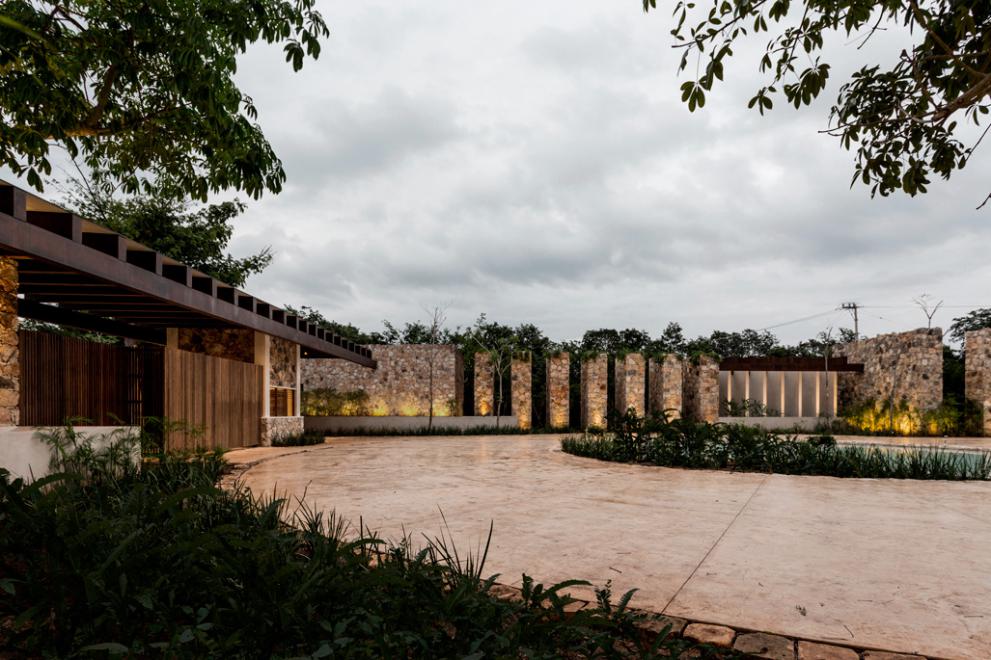 Plaza de Acceso Chablé Resort